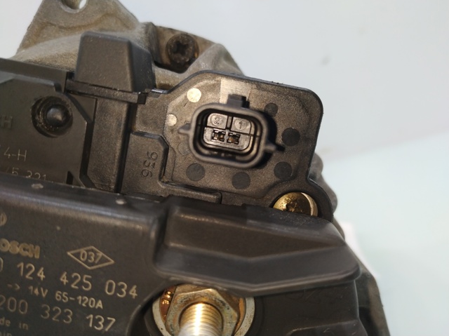8200323137 RENAULT Alternador comprar Alcalá