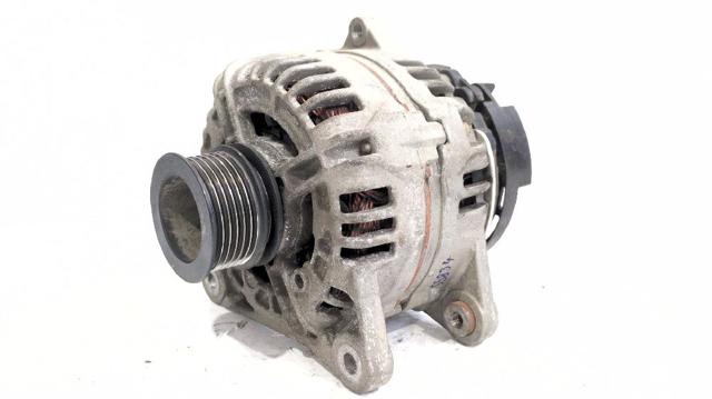 RENAULT 8200323137 Alternador  disponible España