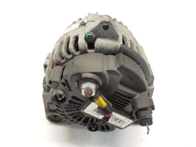 8200325823 RENAULT Alternador  disponible Ourense