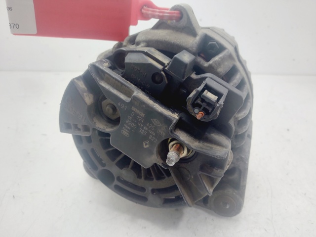8200325823 Alternador  disponible Málaga