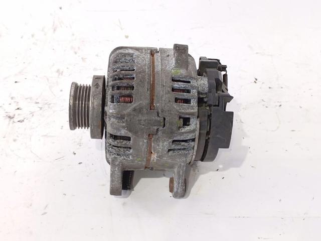 8200325823 RENAULT Alternador  en stock Córdoba