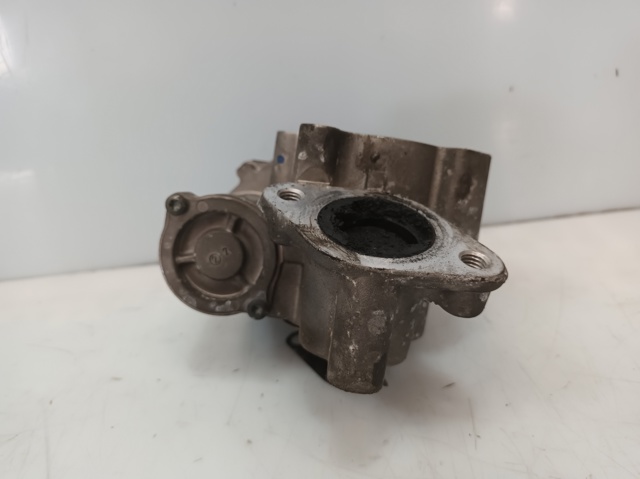 RENAULT 8200327004 Válvula EGR de recirculación de gases  disponible Lugo