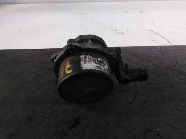 8200327252 RENAULT Bomba de vacío  en stock Gandía