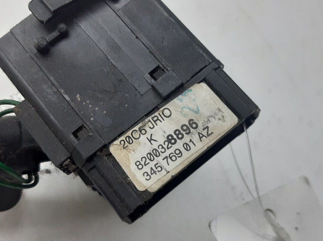 8200328896 RENAULT Conmutador izquierdo de la columna de dirección  en stock Gandía