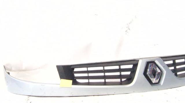 8200331208 RENAULT Parrilla del radiador  comprar en Lleida