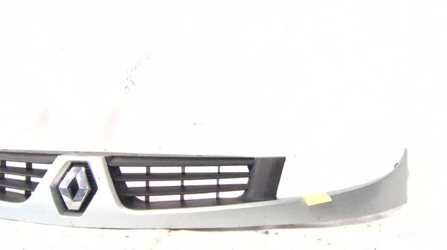 RENAULT 8200331208 Parrilla del radiador  disponible Valladolid