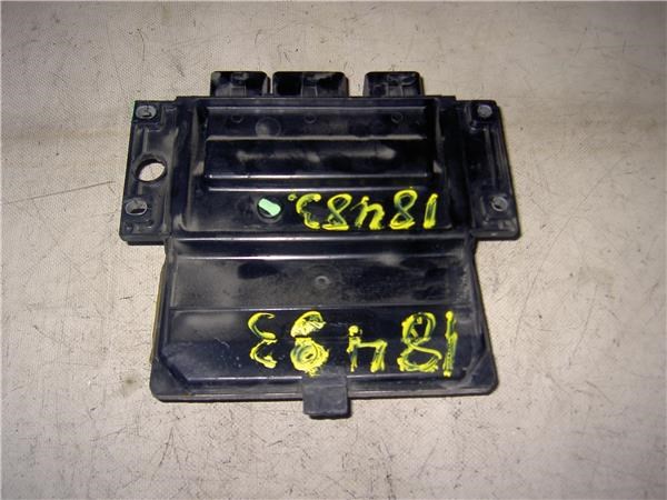 8200331477 RENAULT ECU  en stock Gandía