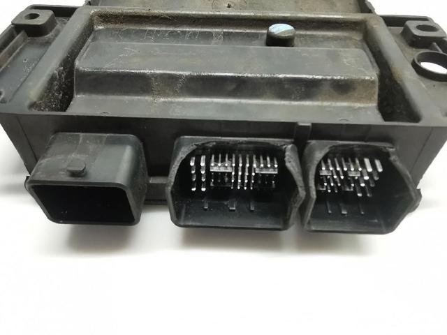 8200331477 Unidad de control del motor (ECU)  comprar en Zaragoza