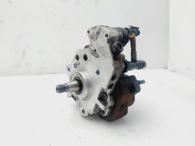 8200342594 Bomba de alta presión de combustible  disponible Burgos