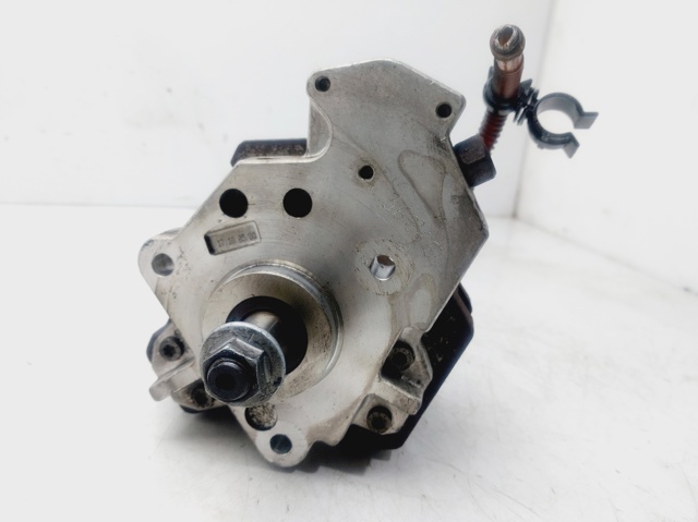 RENAULT 8200342594 Bomba inyectora  en stock Salamanca