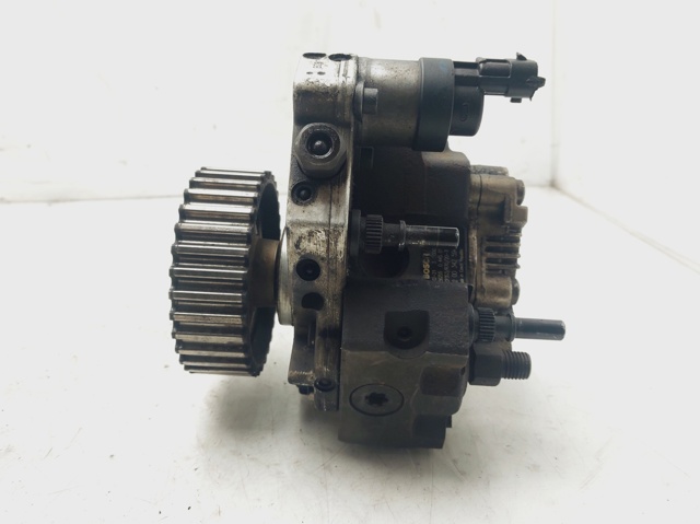 RENAULT 8200342594 Bomba de alta presión de combustible  disponible Lugo