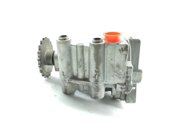 8200345633 RENAULT Bomba de aceite  disponible Ourense