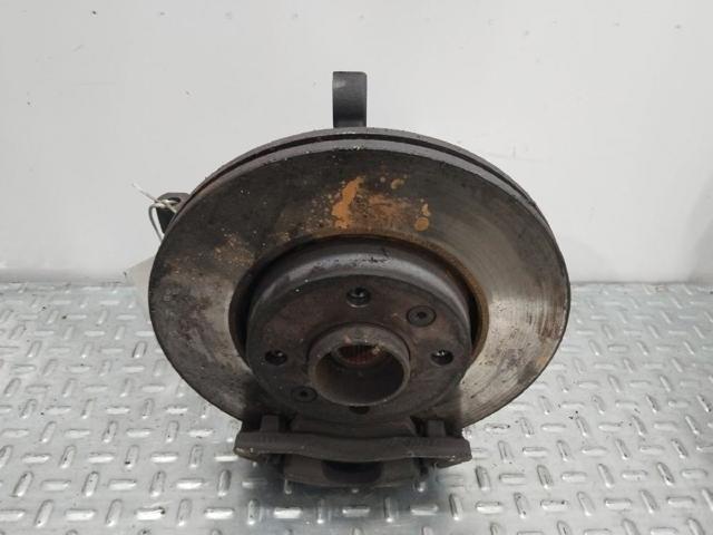 RENAULT 8200345944 Mangueta delantera izquierda  en stock Terrassa