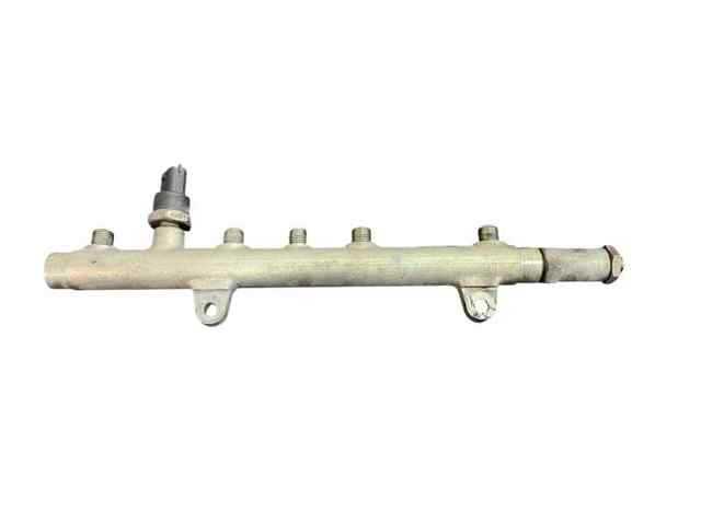 8200347176 RENAULT Rampa de combustible  comprar en Jaén