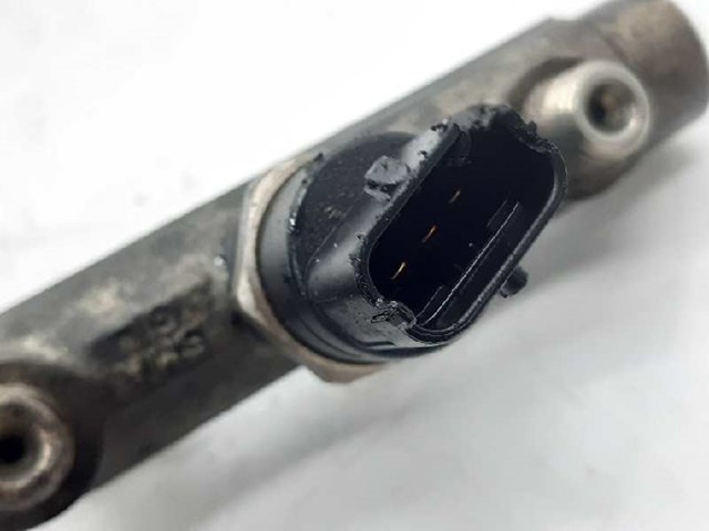 8200347176 RENAULT Rampa de combustible comprar Bilbao