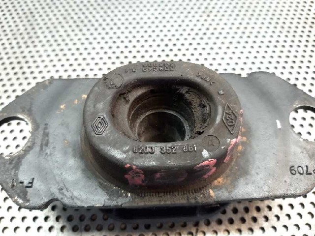 RENAULT 8200352861 Soporte izquierdo del motor  en stock Salamanca