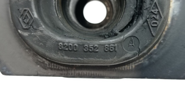 8200352861 RENAULT Soporte izquierdo del motor  disponible Alicante