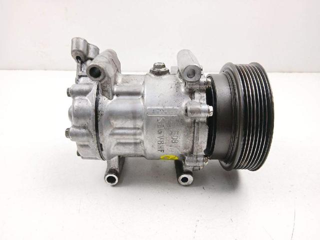 RENAULT 8200357173 Compresor de aire acondicionado  en stock Salamanca