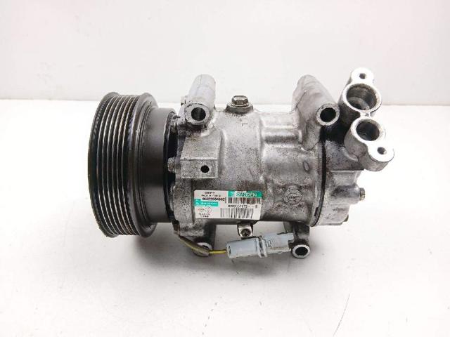 RENAULT 8200357173 Compresor de aire acondicionado  en stock Terrassa