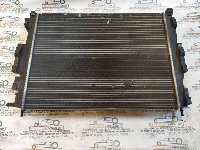 RENAULT 8200357536A Radiador de refrigeración del motor  disponible Valladolid