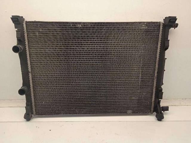 8200357536A Radiador de refrigeración del motor  disponible Utrera