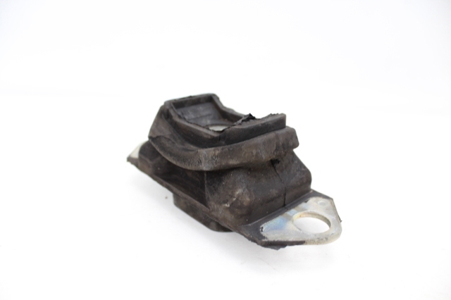 8200358147 RENAULT Soporte izquierdo del motor  en stock Gandía
