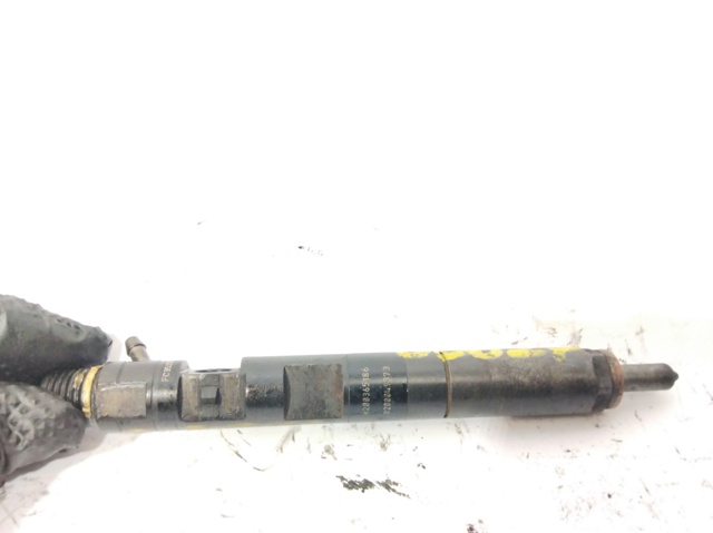 RENAULT 8200365186 Inyector de combustible  disponible España