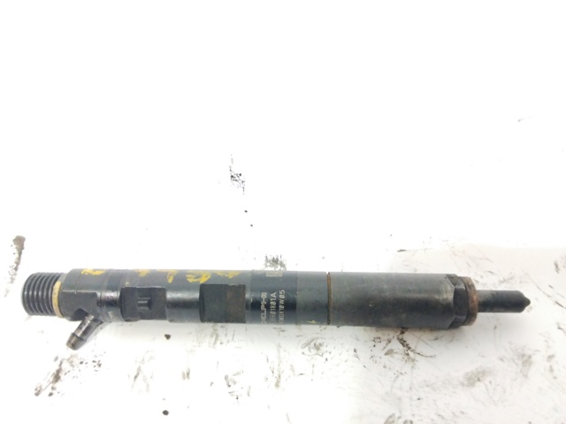 RENAULT 8200365186 Inyector  en stock Salamanca