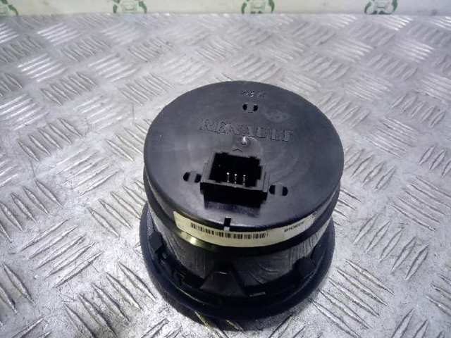 RENAULT 8200367334 Unidad de control aire acondicionado comprar Barcelona