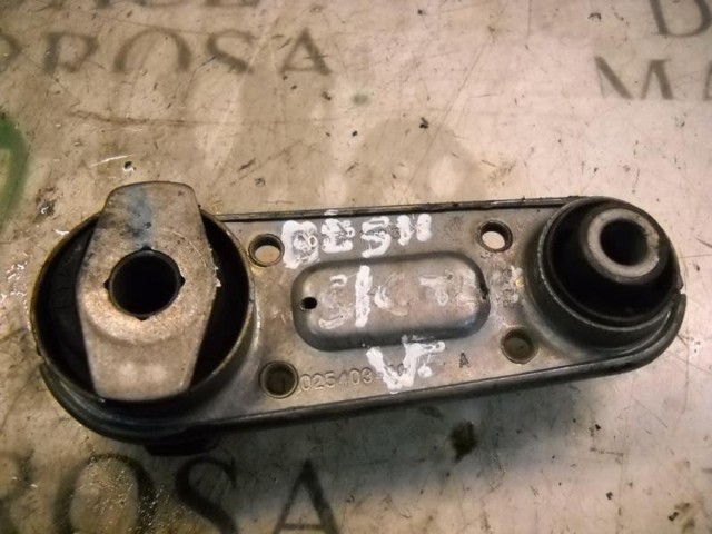 Soporte inferior del motor 8200371093 RENAULT