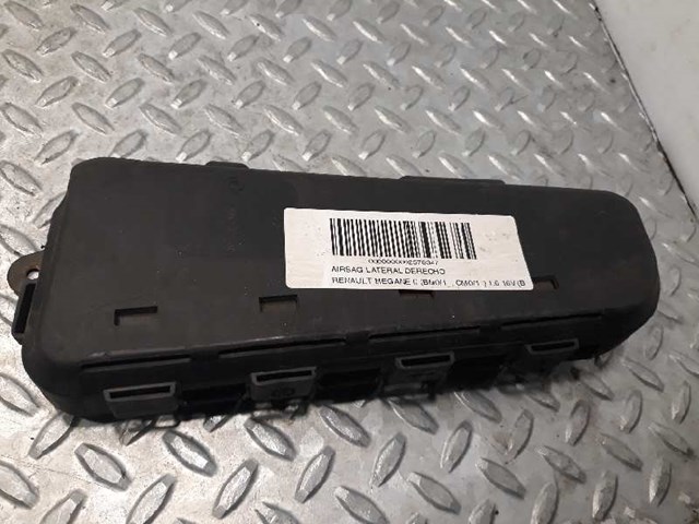 Airbag lateral de asiento derecho 8200371819 Renault (RVI)