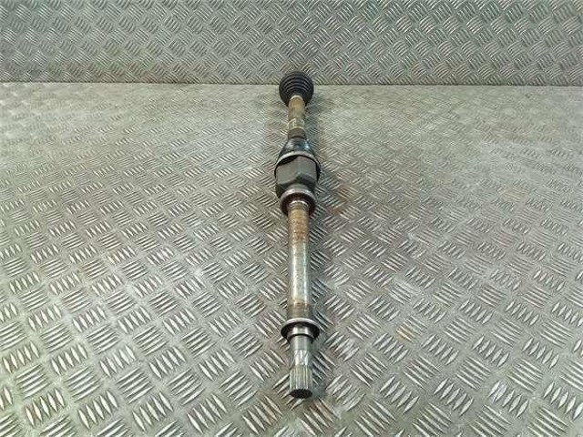 8200375538 RENAULT Semieje delantero derecho  en stock Gandía