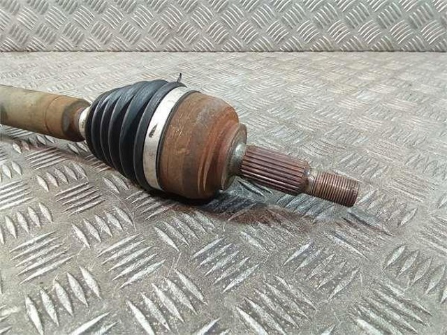 8200375538 RENAULT Semieje delantero derecho comprar Madrid