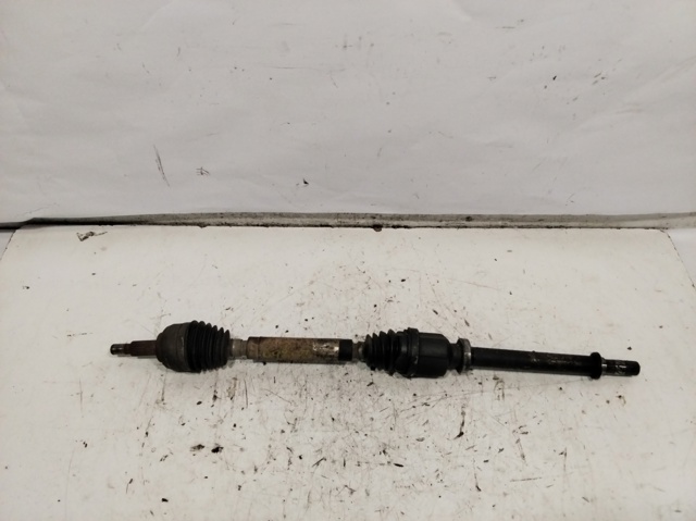 8200375538 RENAULT Semieje delantero derecho  comprar en Oviedo