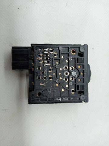 RENAULT 8200379685 Botón del regulador de altura de faros  comprar en Albacete