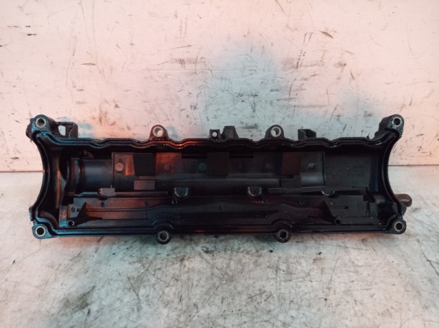 RENAULT 8200379908 Tapa de balancines  en stock Terrassa