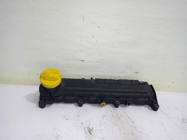 RENAULT 8200379908 Tapa de balancines  disponible Valladolid