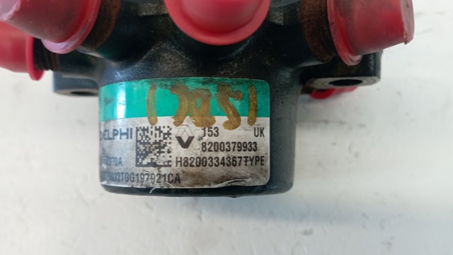 RENAULT 8200379933 Rampa de combustible  comprar en Albacete