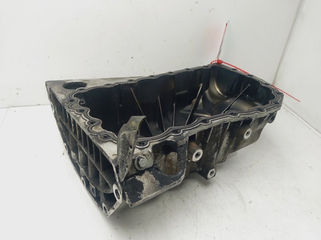 8200381856 Cárter de aceite del motor  disponible Málaga