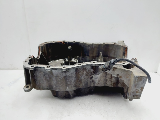 8200381856 Cárter de aceite del motor  en stock Castellón