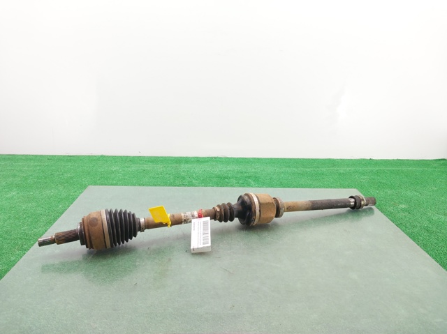 Árbol de transmisión delantero derecho 8200383708 Renault (RVI)