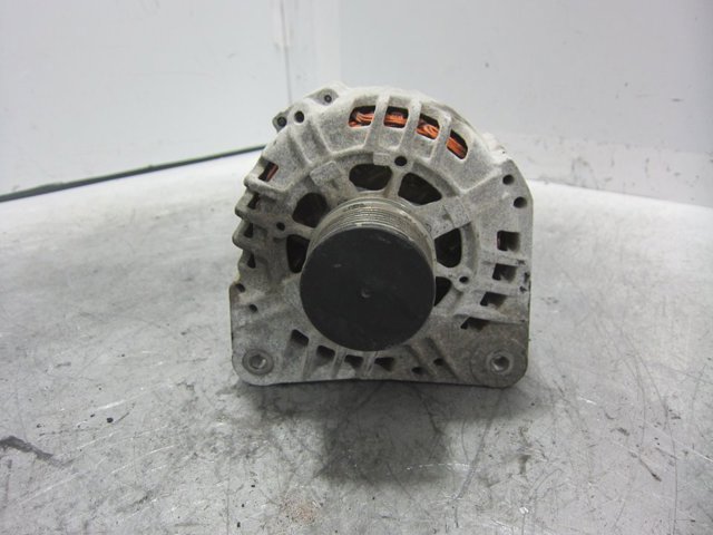 8200385098 Alternador  disponible Burgos