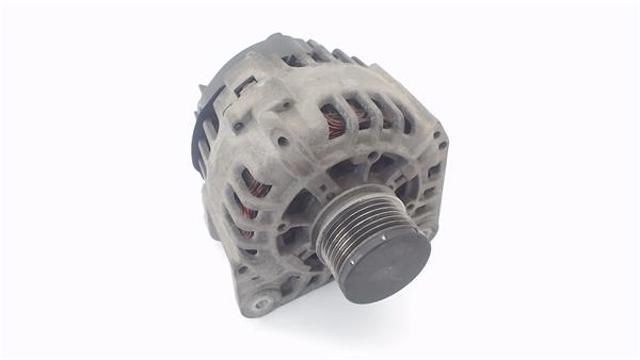 8200385098 RENAULT Alternador  en stock Gandía