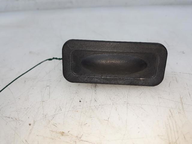 8200385515 Botón de accionamiento del cierre de la tapa del maletero (puerta trasera 3/5) comprar Sevilla