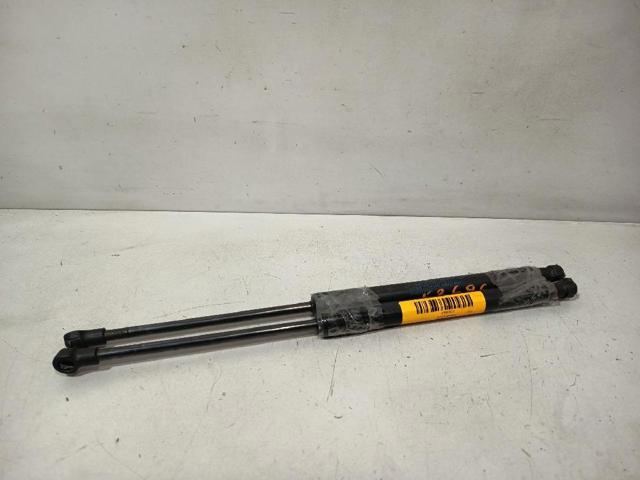 8200385560 RENAULT Amortiguador maletero  en stock Huelva