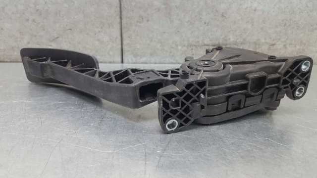 RENAULT 8200386506 Pedal del acelerador comprar Barcelona