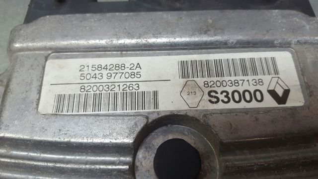 8200387138 RENAULT ECU  en stock Córdoba