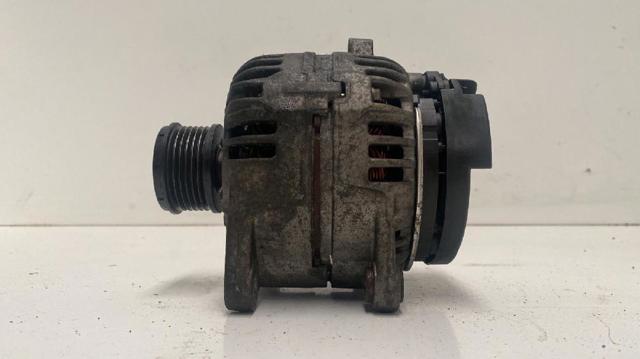 Generador 8200390676 RENAULT