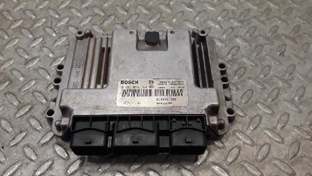 Comprar Unidad de control del motor (ECU) Renault Megane II LM0, LM1 a bajo precio