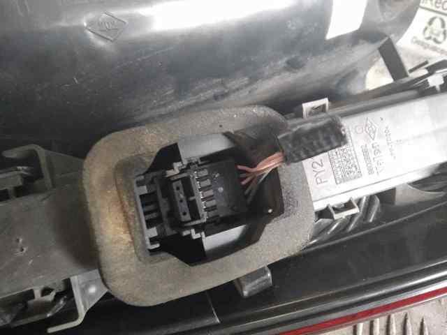 8200394724 Piloto trasero derecho  comprar en Zaragoza